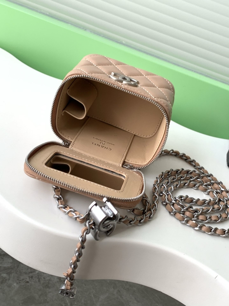 Ch**el cosmetic bags